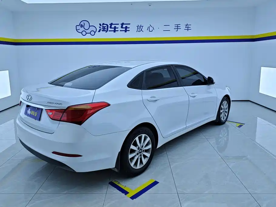 صورة 3 - Hyundai Mistra