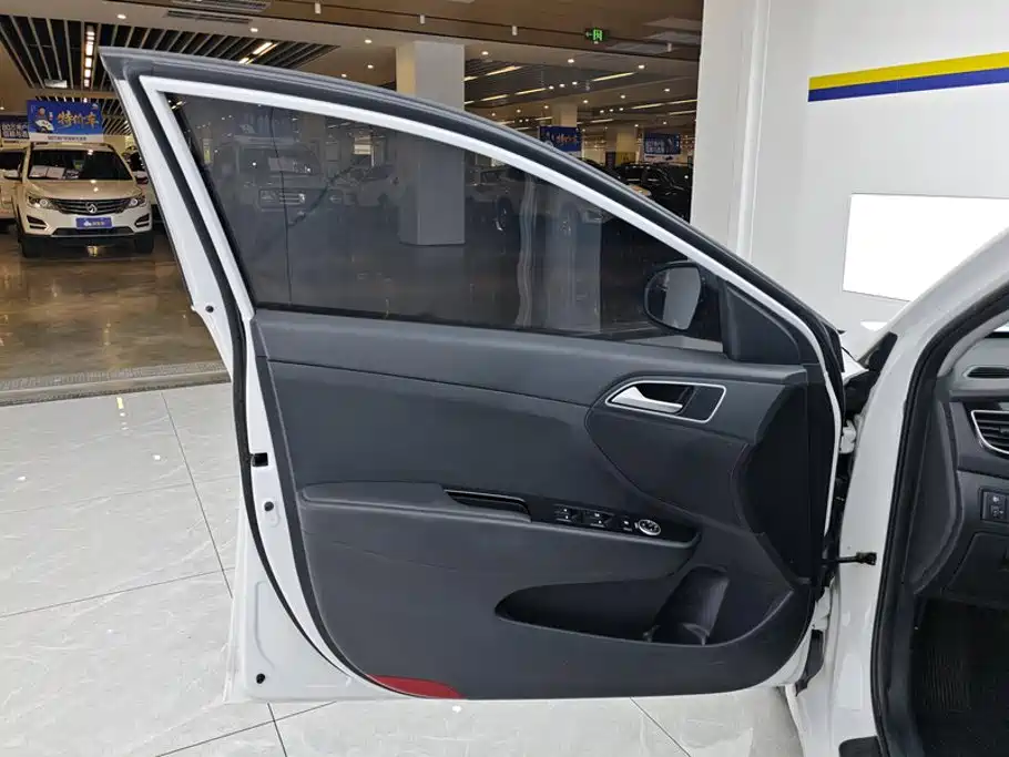 صورة 7 - Hyundai Mistra