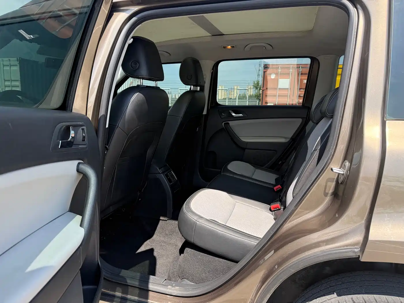 Škoda Yeti 2016 1.4TSI DSG Forward Edition фото 8
