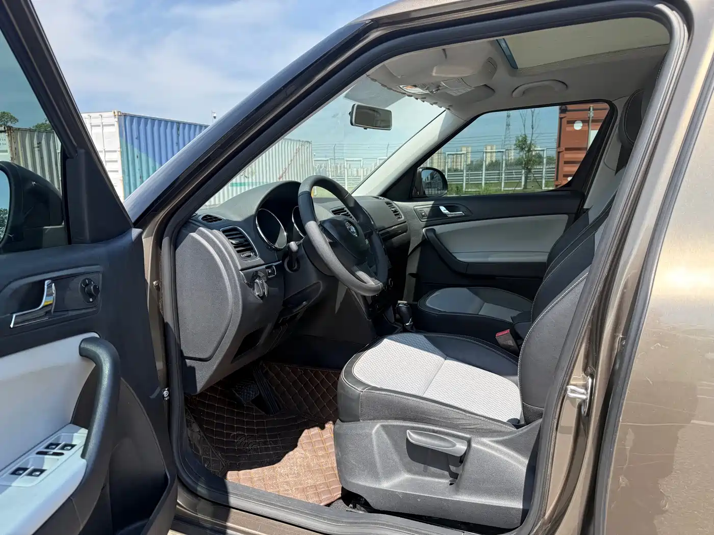 Škoda Yeti 2016 1.4TSI DSG Forward Edition фото 7