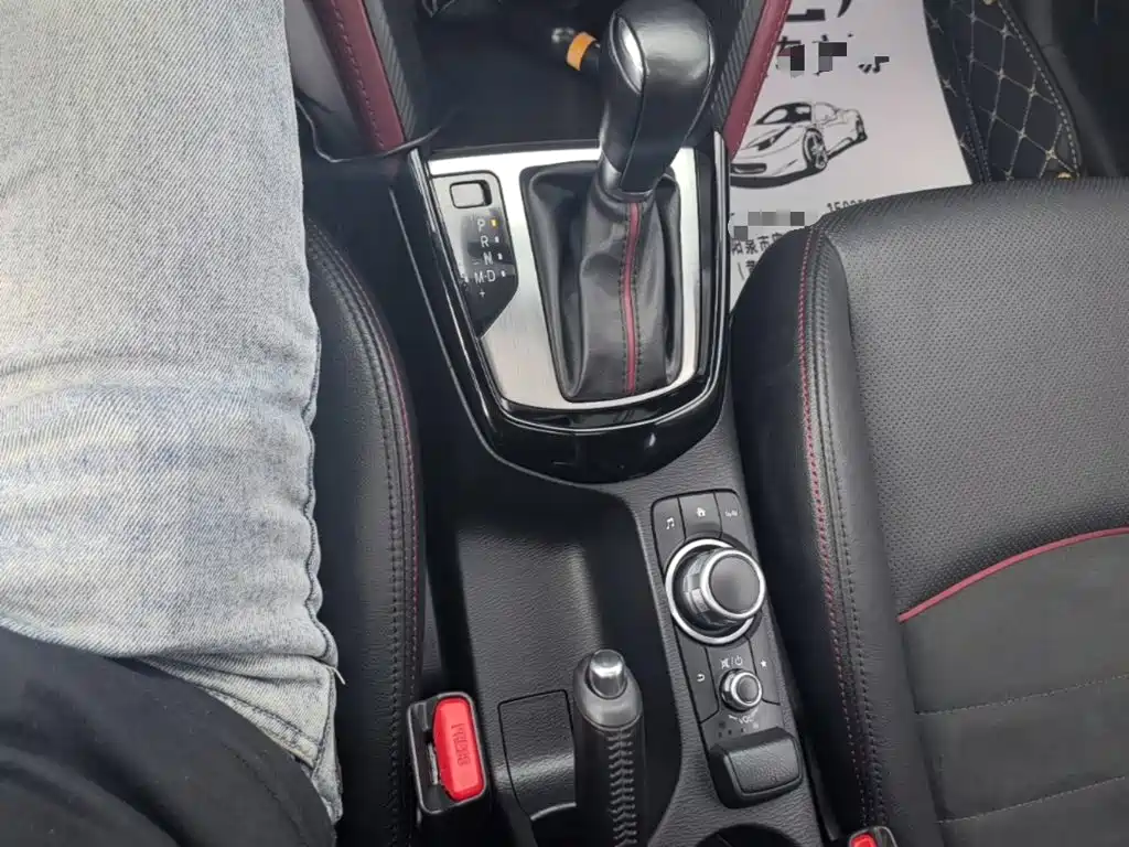 Фото 14 - Mazda CX-3