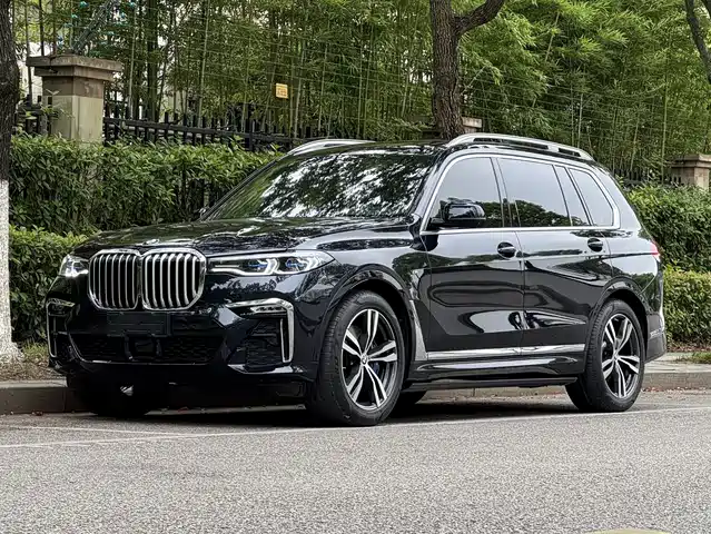 BMW X7 2022