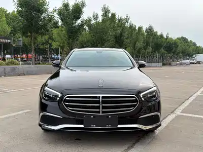 Mercedes-Benz E