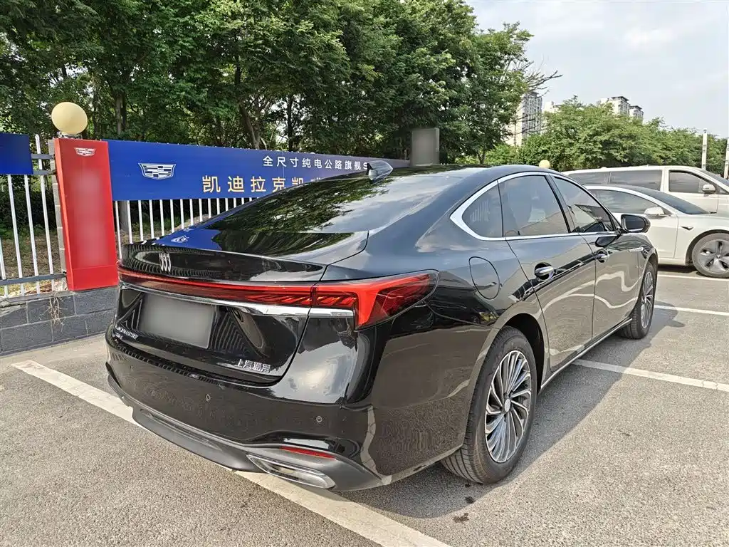 BUICK LACROSSE