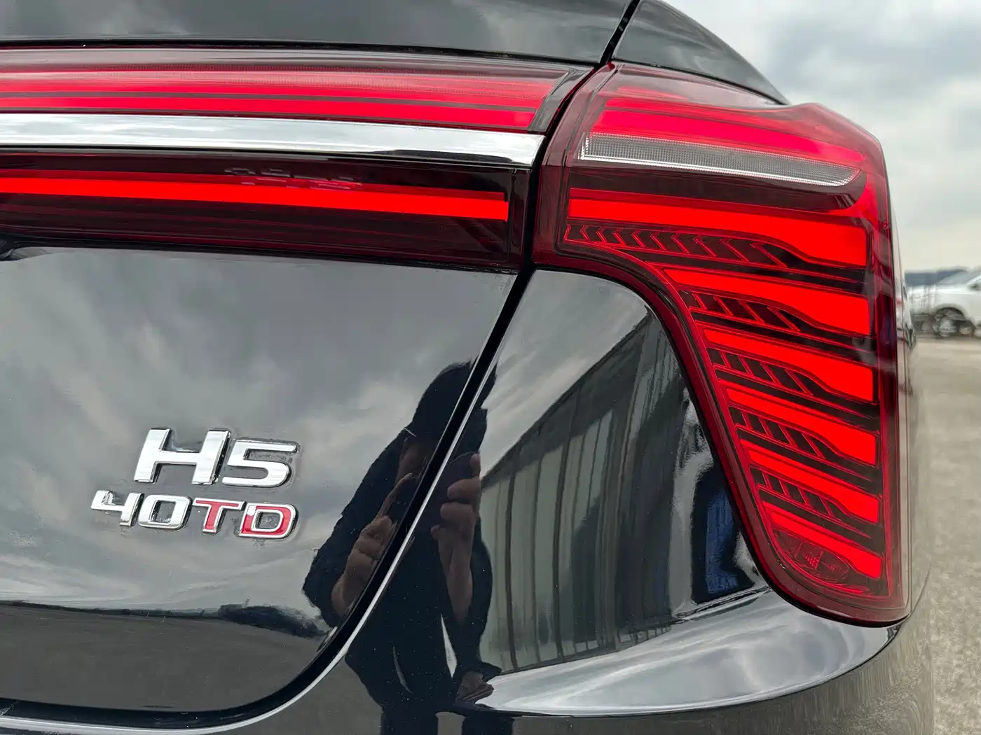 Hongqi H5 2023 2.0T Auto Smart Connect Flag Enjoy фото 23