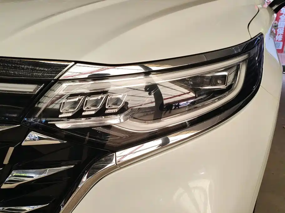 Roewe iMAX8 2024 2023 400TGI Comfort Edition