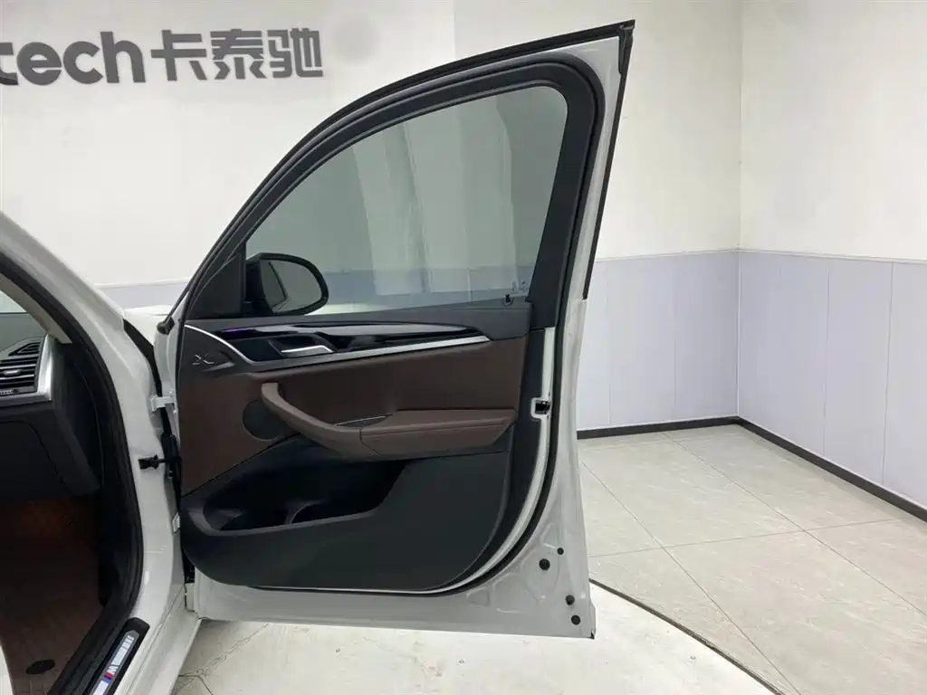 BMW X3 2022 Facelift xDrive25i M Sport Package фото 26