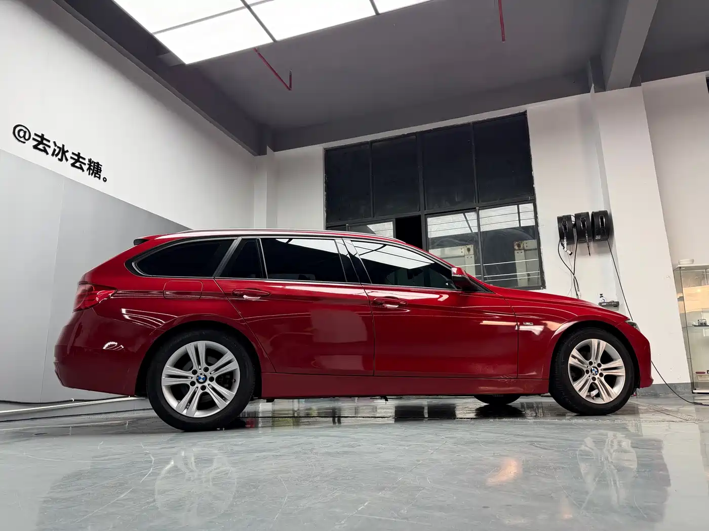 BMW 3 Series (Import) 2014 2014 320i Sport Design Package