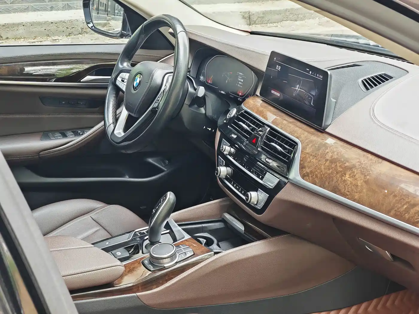 BMW 5 Series 2020 525Li Luxury Package фото 16