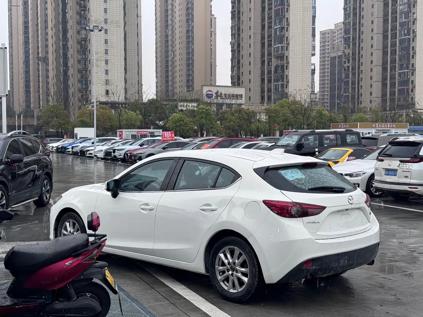 Mazda Mazda3 Axela 2014 Hatchback 1.5L Automatic Luxury фото 6