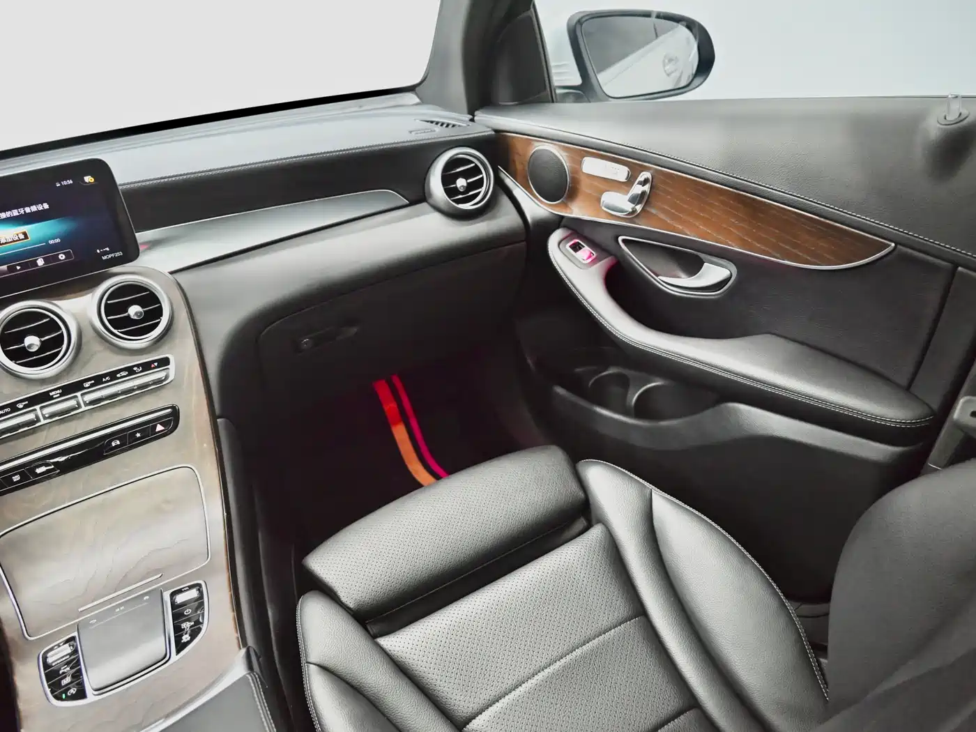 Mercedes-Benz GLC 2022 Facelift II GLC 260 L 4MATIC Luxury фото 11