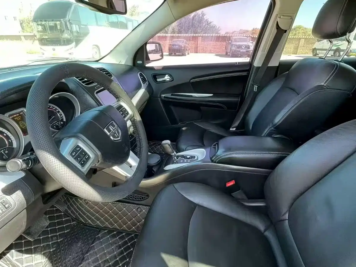 Dodge Journey 2015 2013 Model 2.4L 2WD Premium Edition