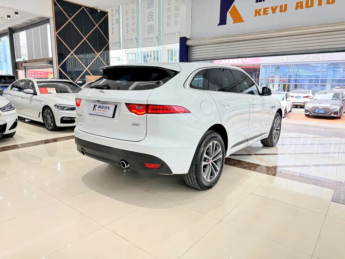 JAGUAR F PACE