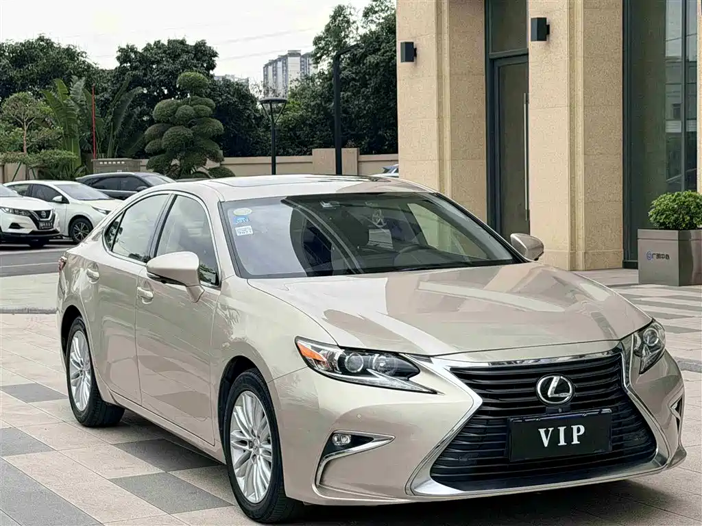 Lexus ES 2015 250 Elegance Edition фото 3