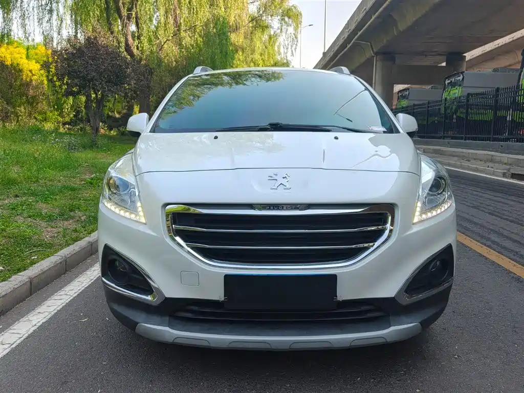 Peugeot 3008 2015 1.6THP Automatic Classic Edition фото 2