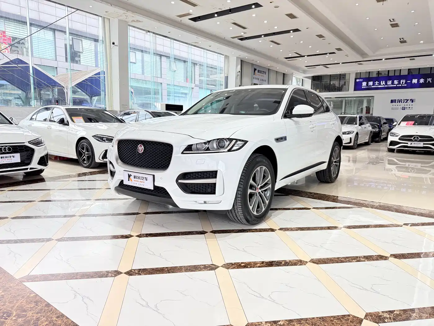 JAGUAR F PACE