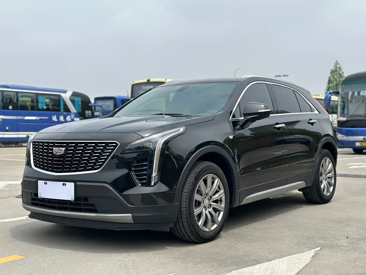Cadillac XT4 2020 Facelift 28T 2WD Leading