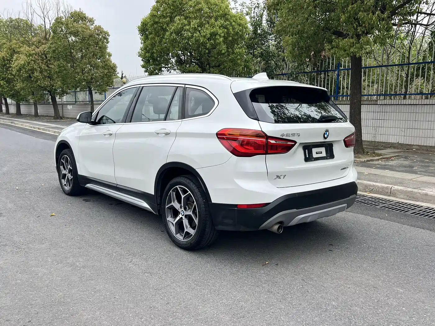 BMW X1 2019 sDrive18Li Premium Model фото 13