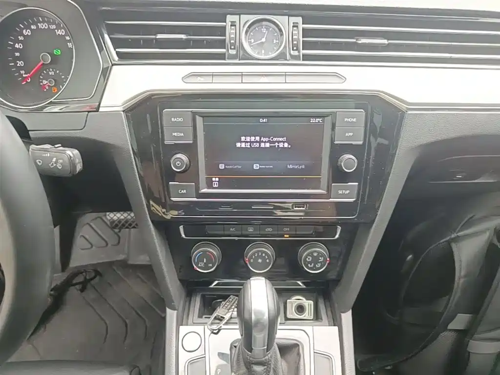Volkswagen Magotan 2018 330TSI DSG Leading фото 13