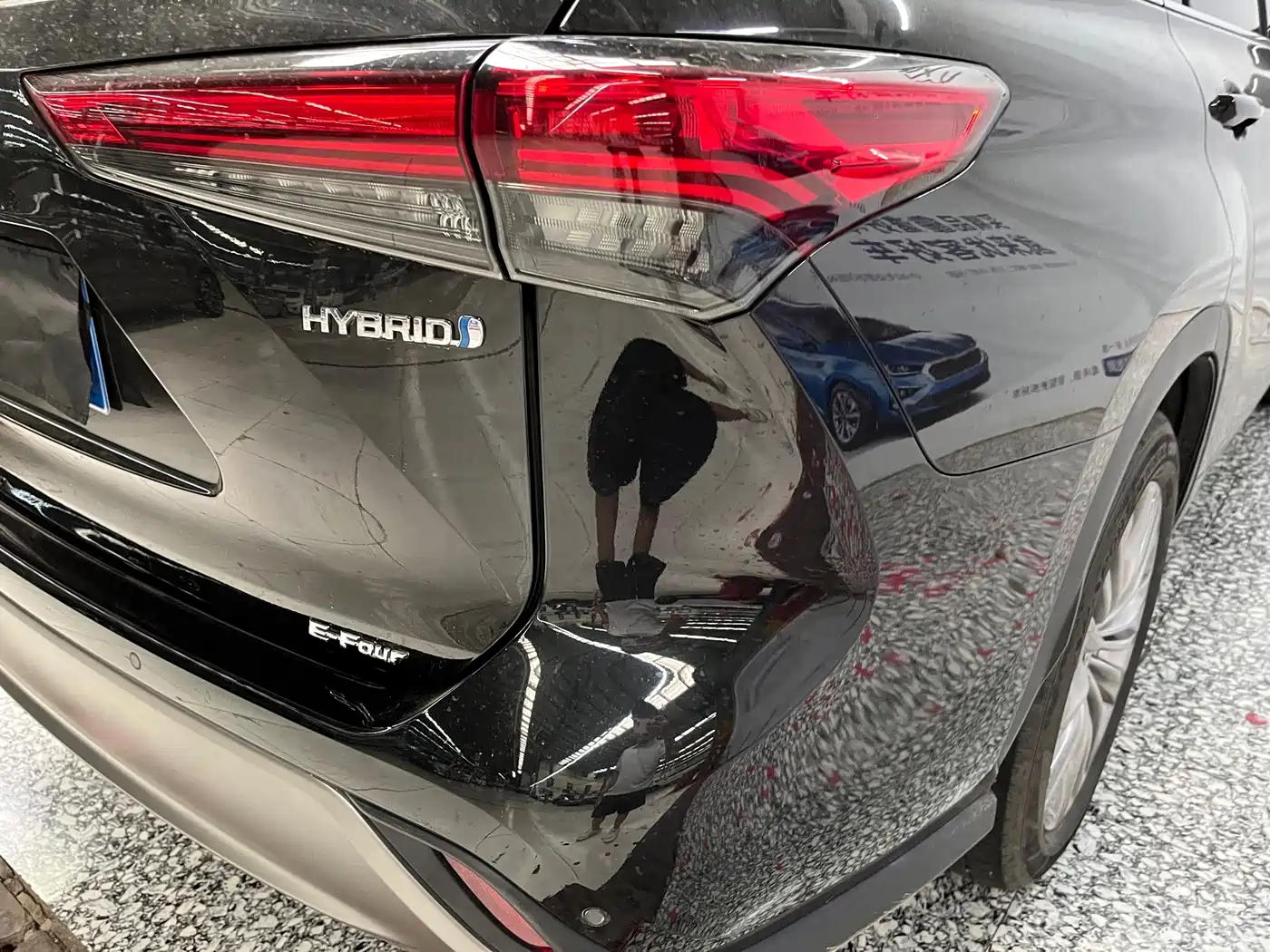 Toyota Highlander 2024 2023 2.5L Smart Hybrid Dual Engine AWD Premium 7-Seater