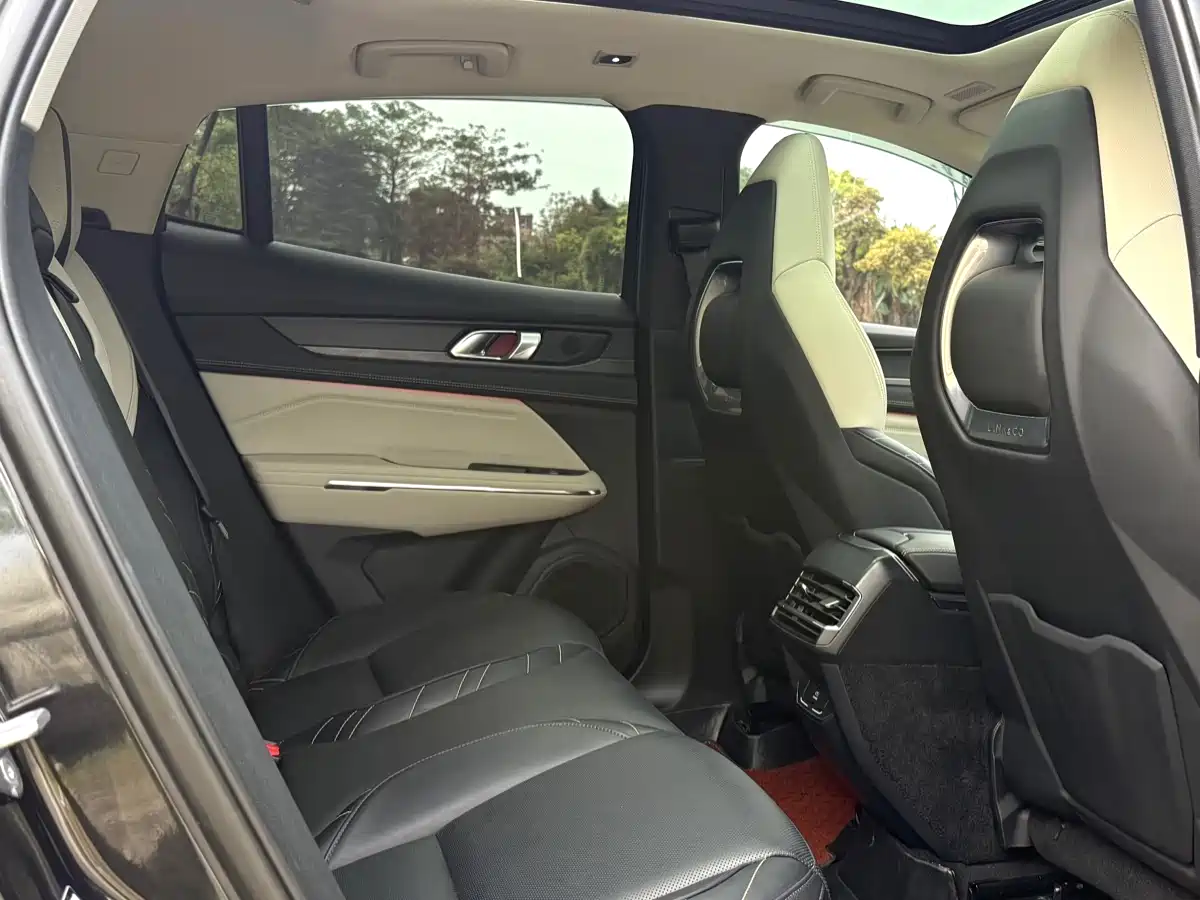 Lynk & Co 05 2020 2.0TD 2WD Shine Plus фото 14