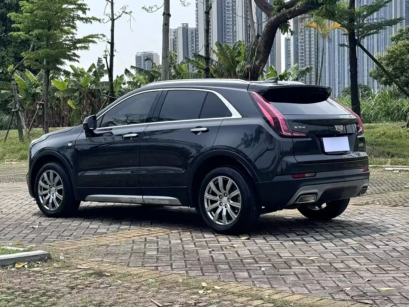 Cadillac XT4 2018 28T FWD Leading Edition фото 7