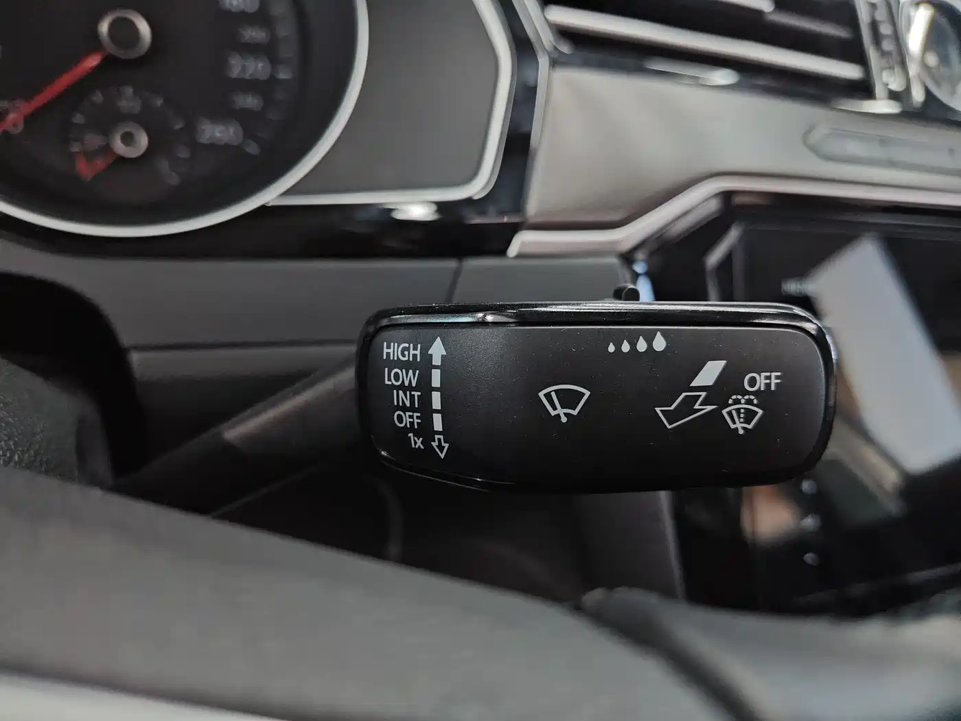 Volkswagen Magotan 2020 330TSI DSG Leading фото 20