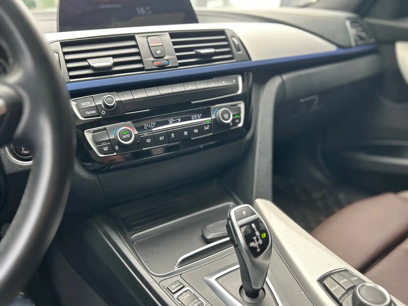 BMW 3 Series 2019 320i M Sport Package фото 17