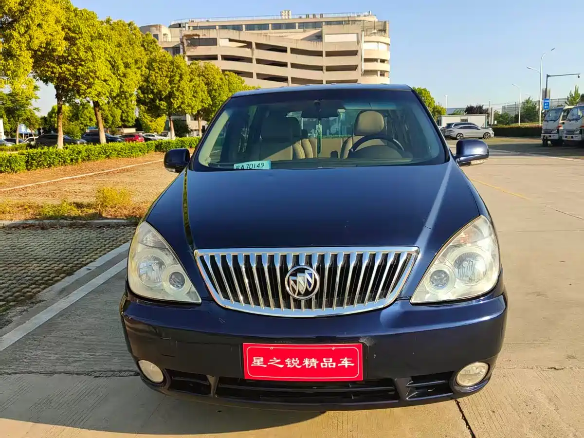 Buick GL8 2014 2.4L Classic Edition фото 2