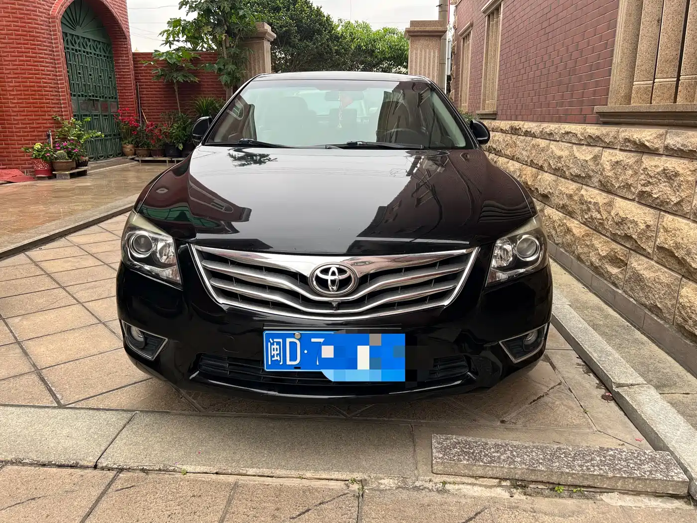 Toyota Camry 2013 200E Classic Elite Edition фото 2