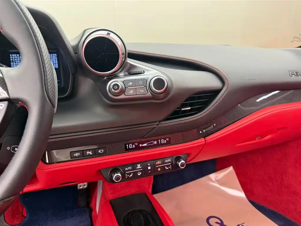 Ferrari F8 2022 2019 Tributo 3.9T V8