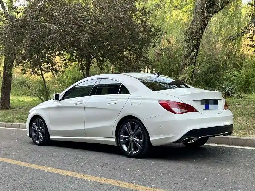 Mercedes-Benz CLA (Import) 2018 CLA 200 Dynamic Edition фото 2