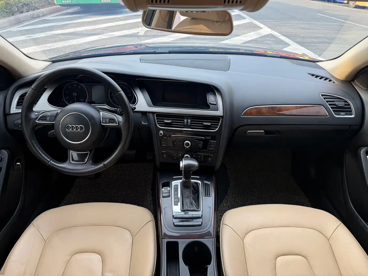 Audi A4L 2013 35 TFSI Automatic Standard фото 8