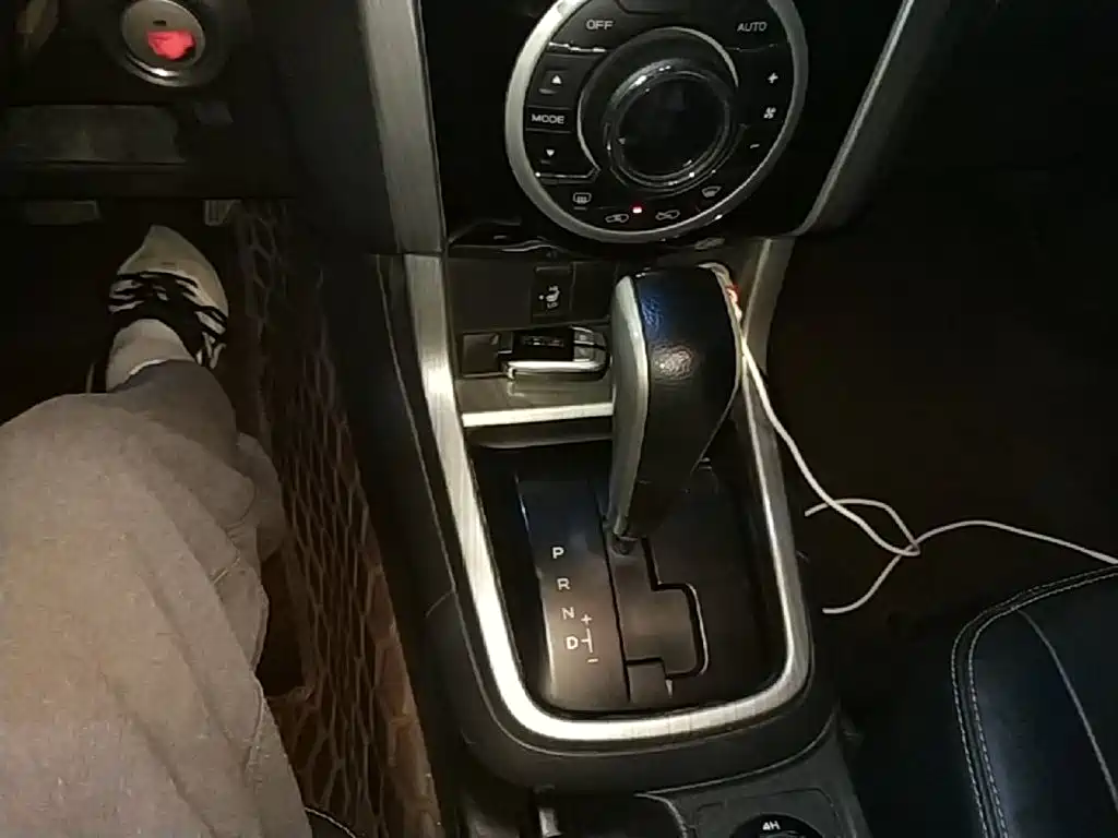 Isuzu D-MAX 2018 2018 3.0T 4WD Automatic Ultra Luxury 4JJ1-TC HI