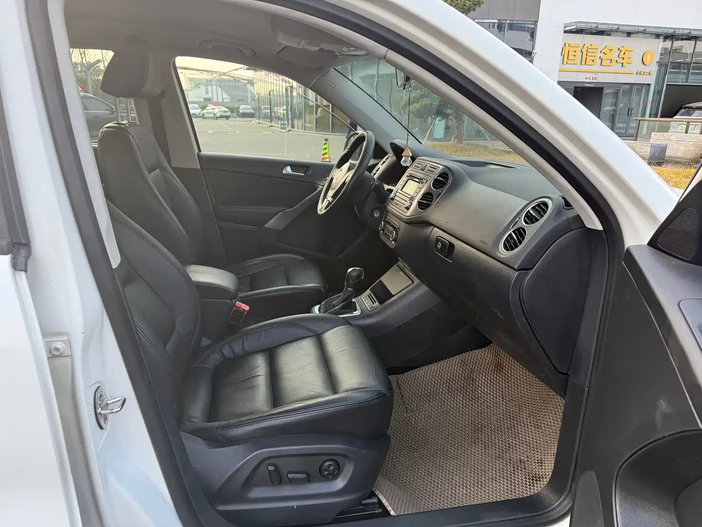 Volkswagen Tiguan 2012 1.8TSI Automatic 2WD Trend Edition фото 15