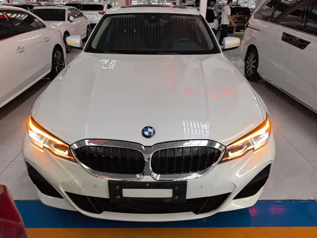 BMW 3-SERIES
