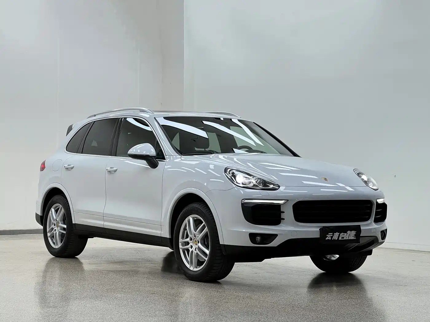 Porsche Cayenne 2016 Cayenne Platinum Edition 3.0T фото 3