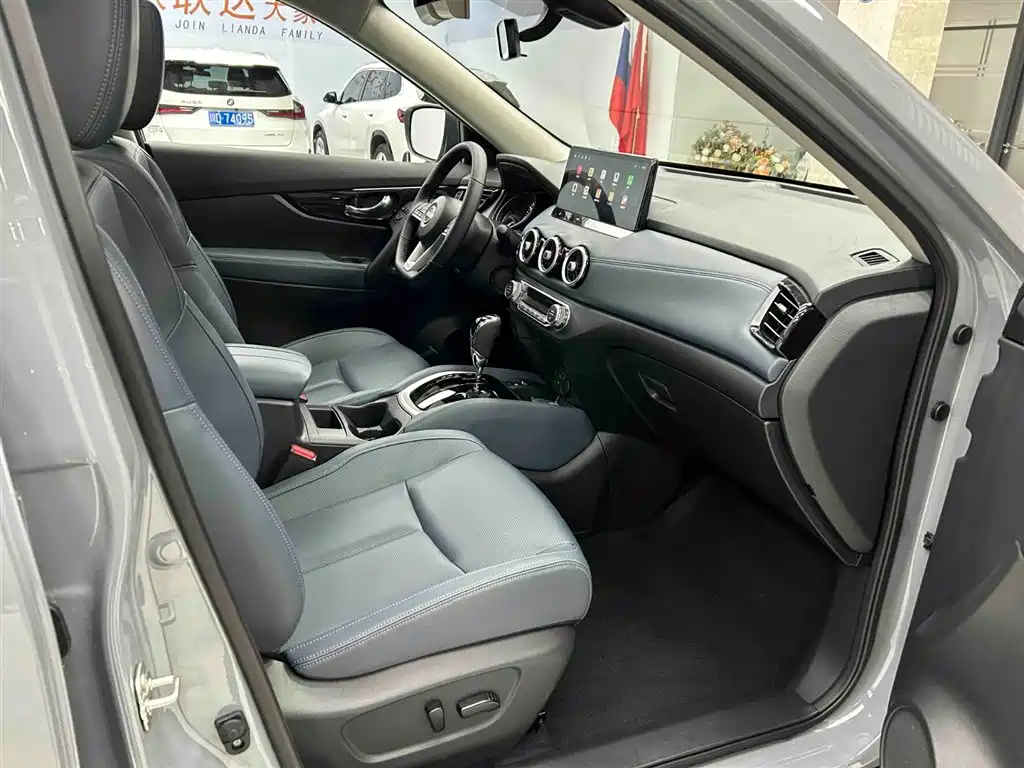 NISSAN QIJUN