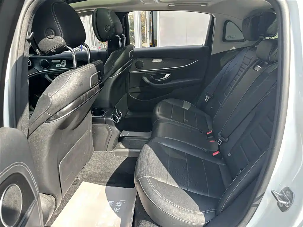 Mercedes-Benz E-Class 2019 E 300 L Sport Fashion фото 13