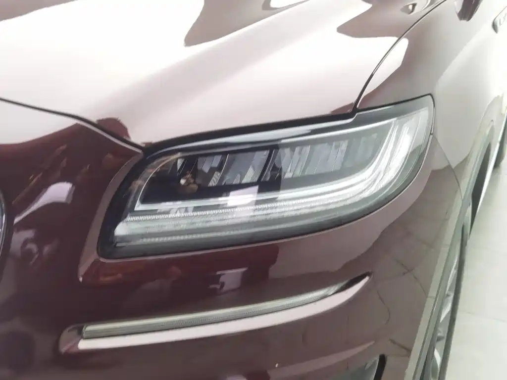 Lincoln Nautilus (Import) 2019 2019 2.0T 2WD Premium Edition China VI