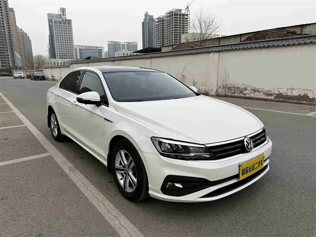 Volkswagen Lamando 2021 230TSI DSG Fashion Edition фото 3