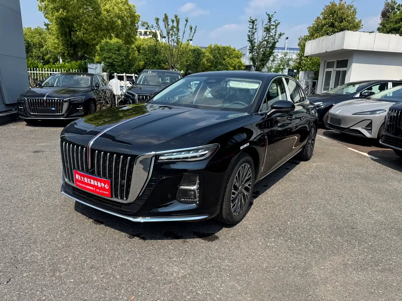 Hongqi H5 2025 2.0T Automatic Flag Celebration 500,000 Units Anniversary Edition