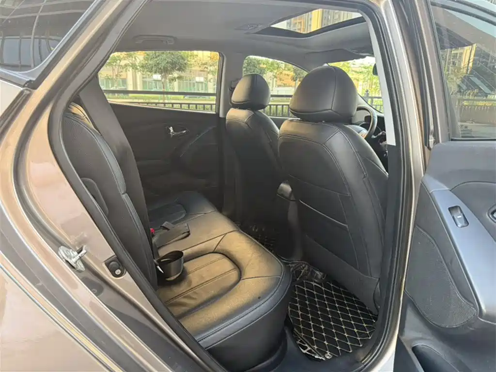 Hyundai Beijing Hyundai ix35 2015 2.0L Automatic 2WD Smart China V фото 15