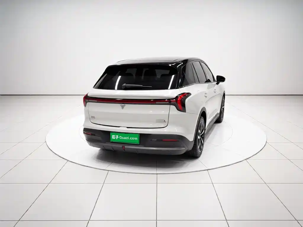 Nezha Auto Nezha L 2024 2024 Extended Range 310 Flash Charge Red Edition