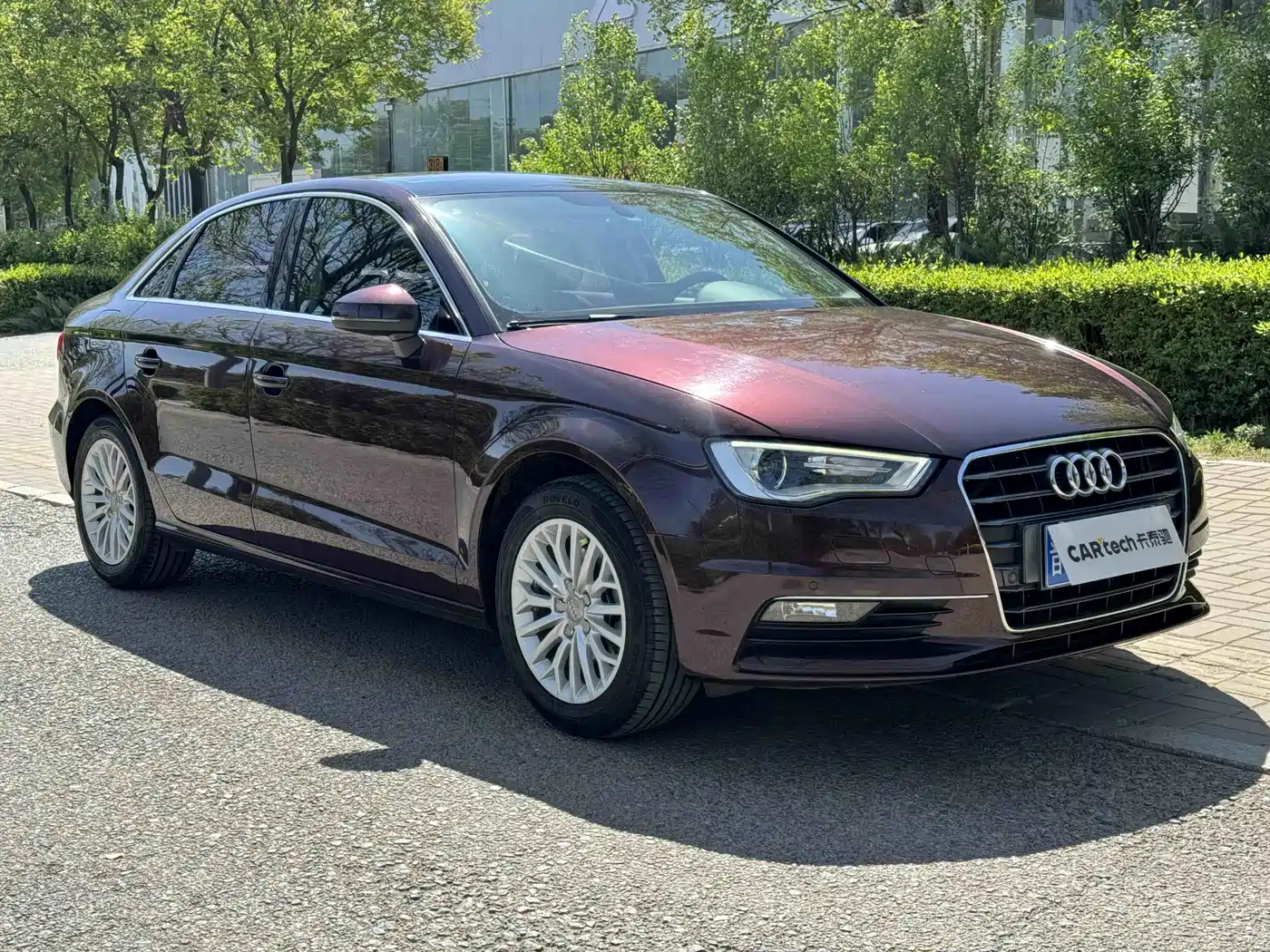 Audi A3 2016 Limousine 35 TFSI Leadership фото 3
