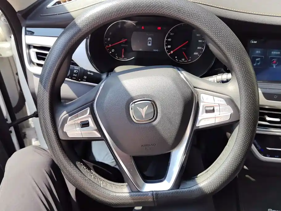 Changan CS35 PLUS 2019 2018 1.6L Manual Smooth Connect China V