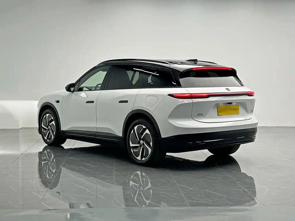 Фото 4 - NIO ES6