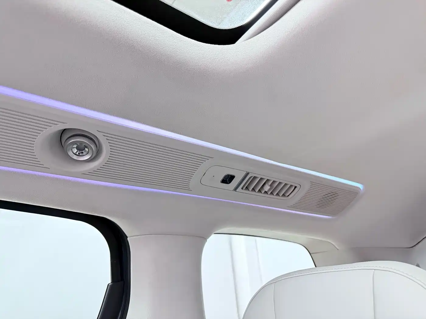 Voyah Auto Voyah Dreamer 2025 PHEV AWD Flagship Kunpeng Edition фото 23