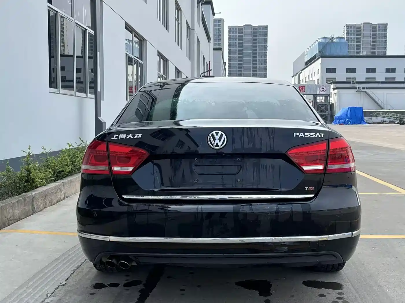 صورة 7 - Volkswagen Passat
