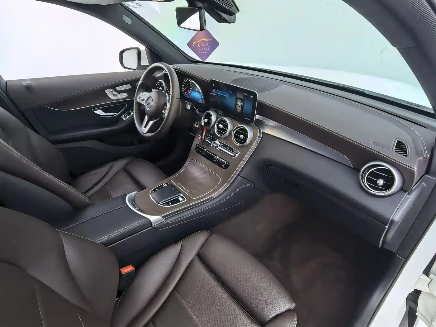 Mercedes-Benz GLC 2020 Facelift GLC 260 L 4MATIC Luxury фото 4